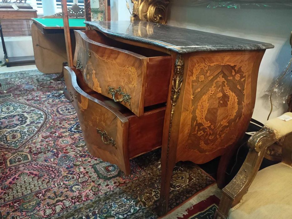 Cómoda Dona Maria Barriga 2