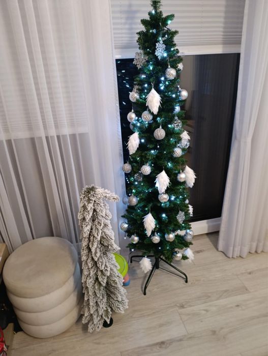 Choinka sztuczna SLIM, 180 cm, z przybraniem