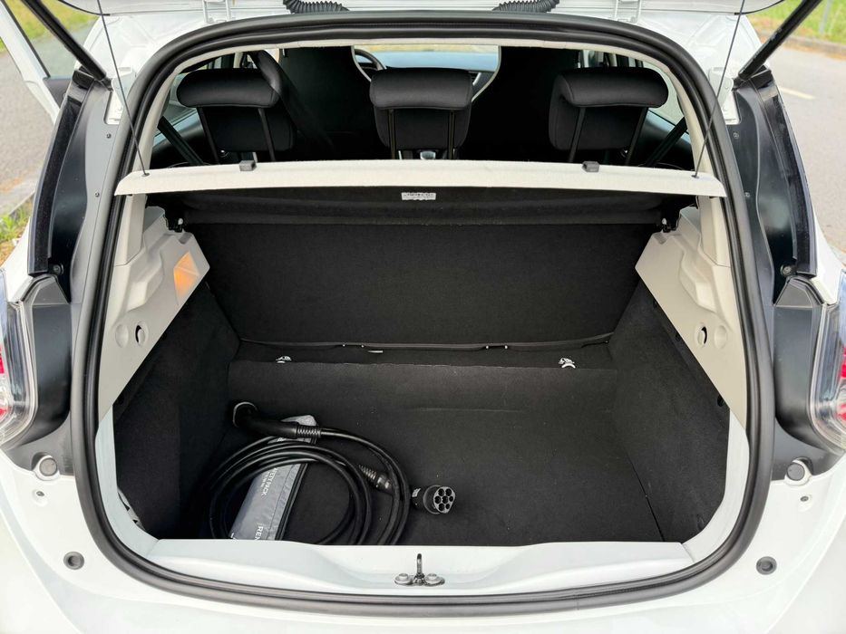 Renault Zoe 50kw (c/ Bateria) 5000km