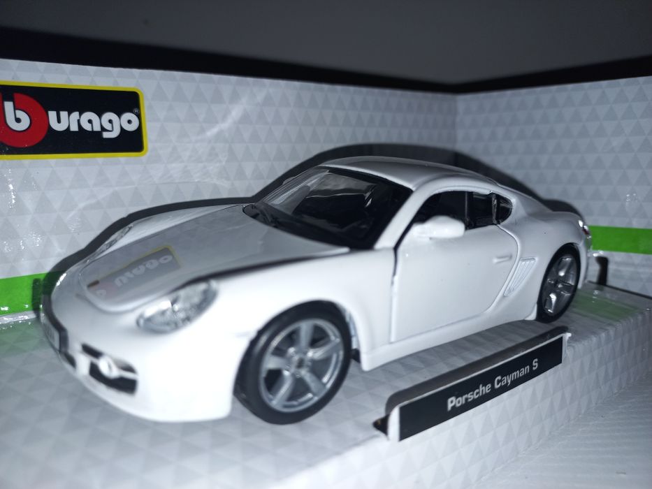 Bburago Porsche Cayman S,skala 1:32