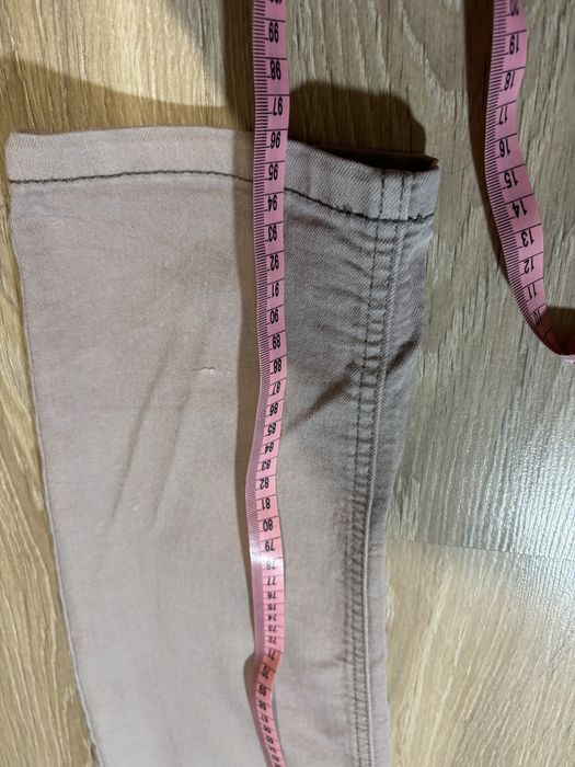 Spodnie rurki slim brudny róż taupe beżowe pudrowe spodnie l