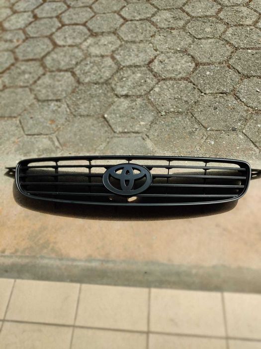 Grelha da frente Toyota Corolla E11