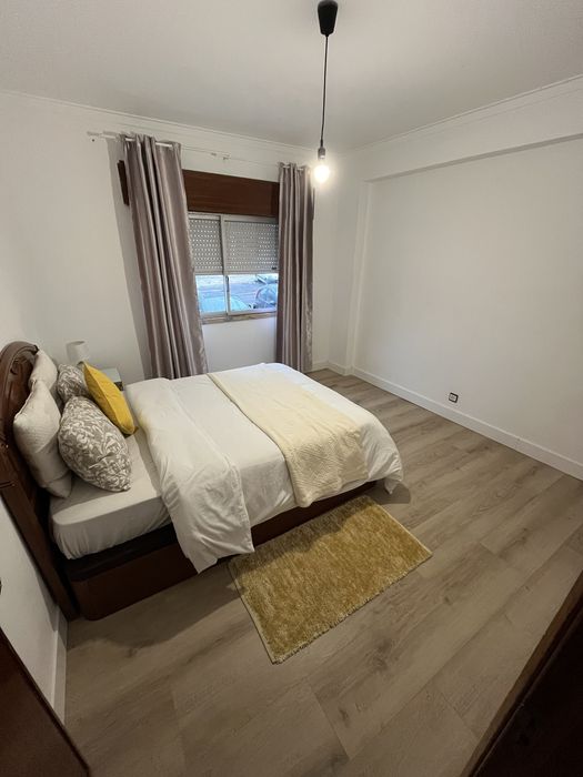 Aluguer quarto mina de agua