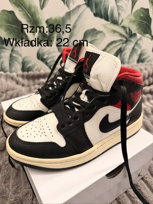 Nike Jordan 1 Mid- Rizmiar 36,5 (22)