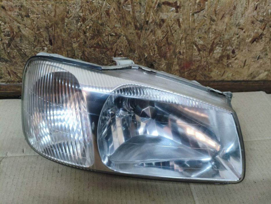 Перкдня права фара Hyundai Accent 2 Хюндай Акцент 2 2000-2003