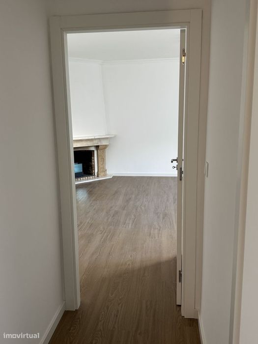 Apartamento T2 Com Elevador | Rinchoa – Rio De Mouro