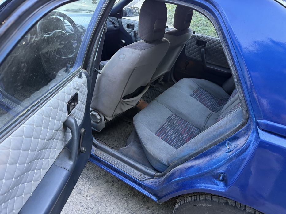 Mazda 323F 1.6 газ/бенз. 1993 года. Офомление.
