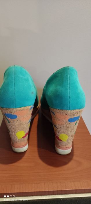 Buty na koturnie rozm.38