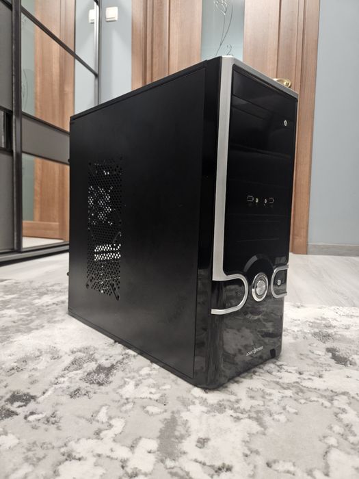 Комп'ютер AMD + монітор Samsung - готовий комплект