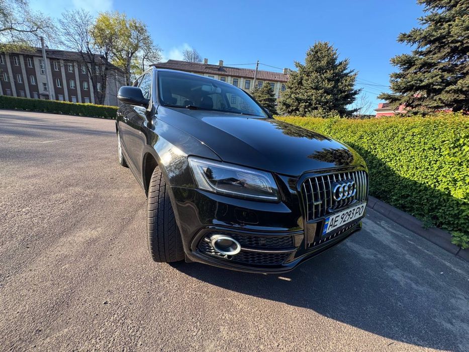 Продам Audi Q5 2012 года (рестайлинг, S-Line)