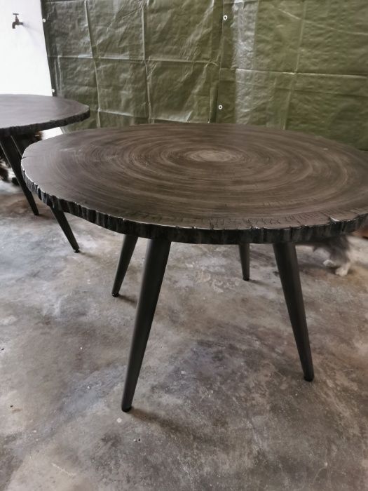 APENAS UMA Mesa-secretaria de design tronco de árvore - loja Area