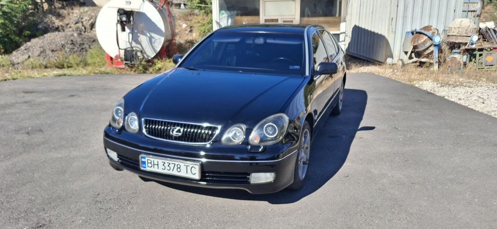Продам Lexus GS 300