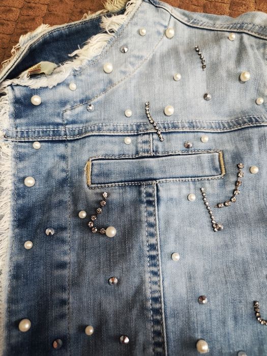 Пиджак-болеро джинсовый.