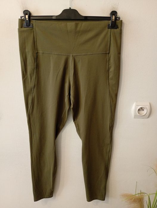 Legginsy sportowe z kieszeniami na biodrach wysoka talia rozmiar 44 All in motion