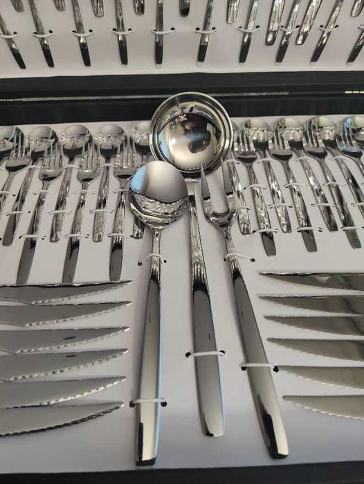 Faqueiro em Inox com 75 peças - para 12 pessoas