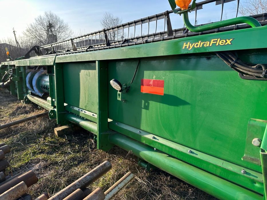 Жниварка John Deer 625f