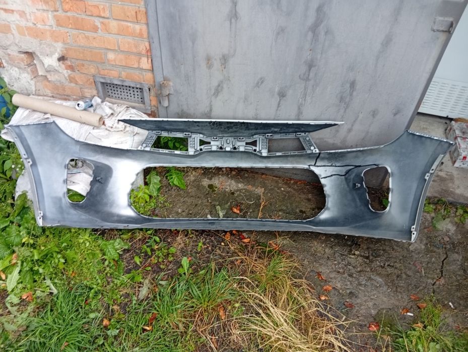 Передній бампер Kia Rio