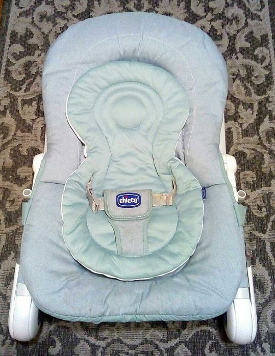 Кресло качалка Chicco Hoopla