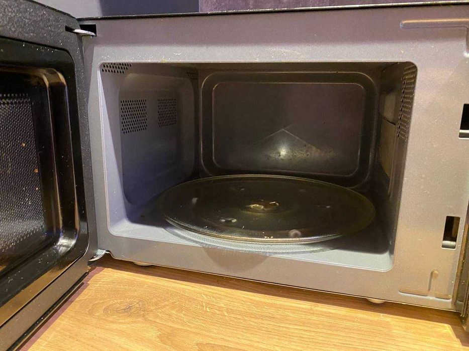 Мікрохвильова піч GORENJE MO20A3B під ремонт плати