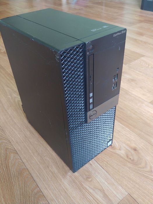 Компьютер DELL 3040 і3-6100 \8Gb\250Gb + монитор
