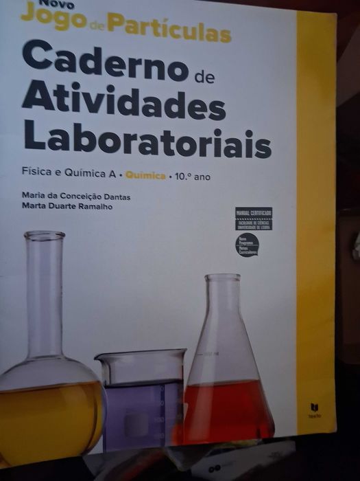 Livros escolares usados