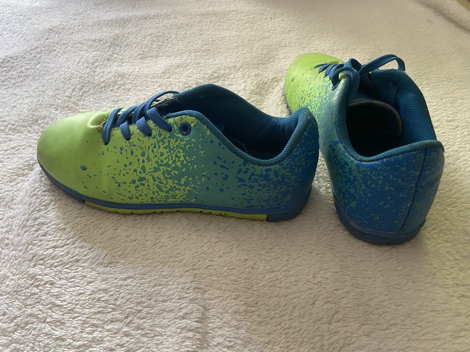 Продам кеди( кросівки)