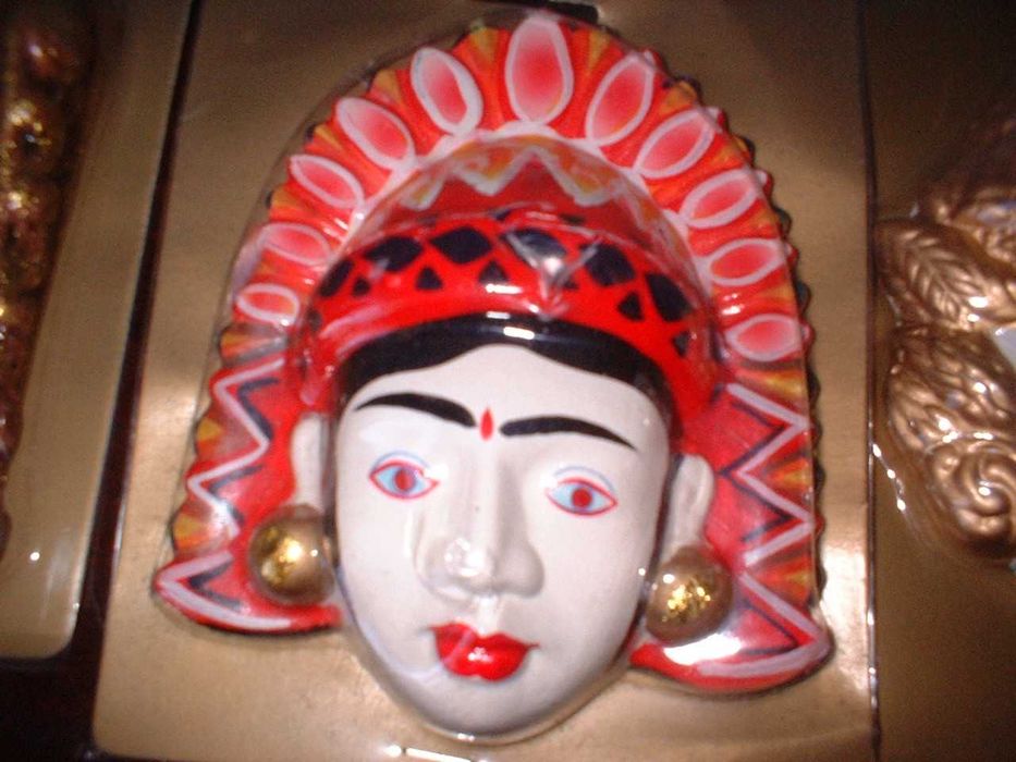 Máscaras venezianas pintadas à mão