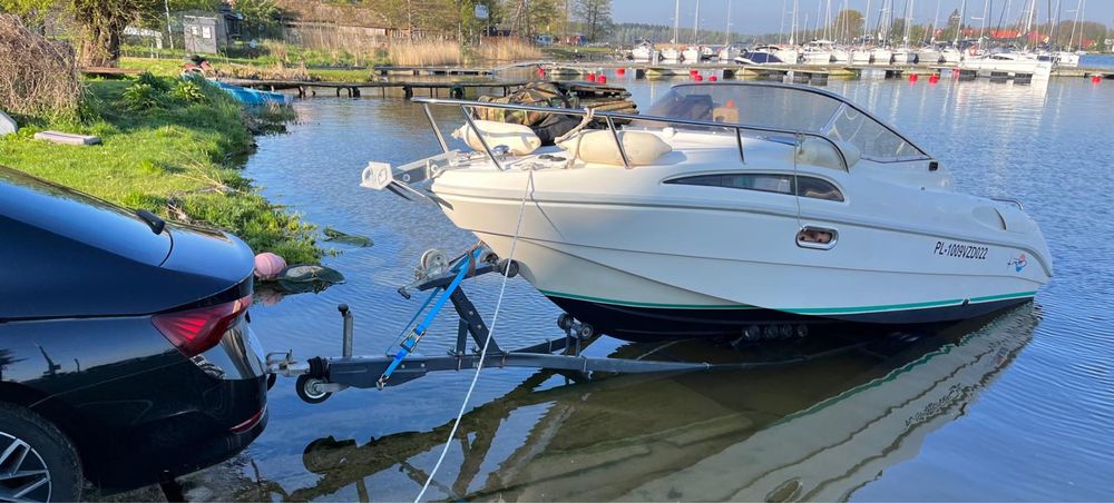 Łódź motorowa RIO 550 cruiser Mercruiser 3.0L 135KM