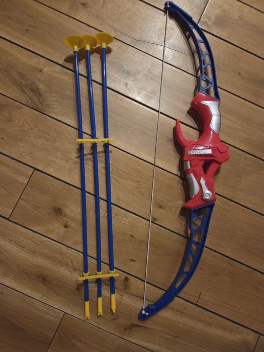 Zabawkowy łuk plastikowy