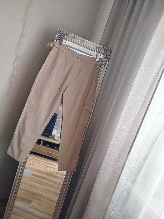 Sinsay beżowe materiałowe spodnie łańcuszek wiskoza