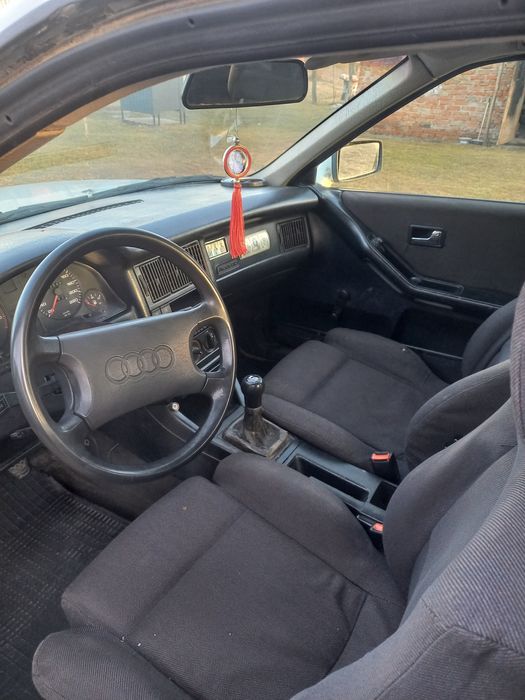 Продам Ауді 80 1989р.  1.8 газ-бензин