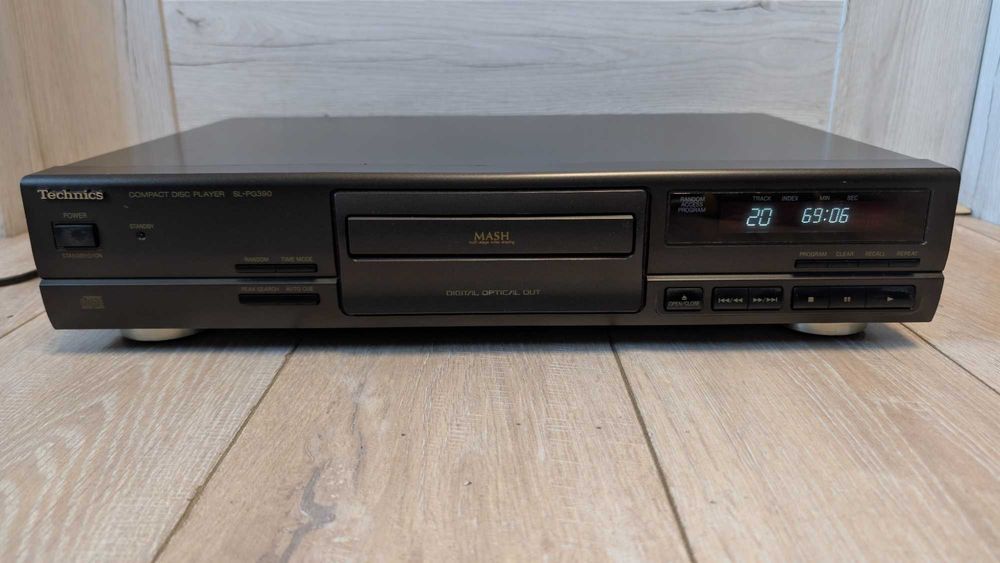 Technics Odtwarzacz CD SL-PG 390 + Przewody OKAZJA 100 % Sprawny
