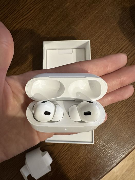 AirPods Pro 2 with MagSafe Case (USB‑C) (MTJV3) (2023)