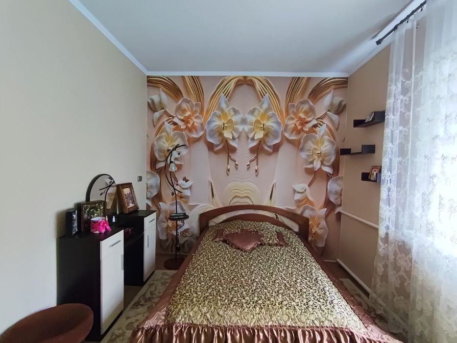 Продається цегляний будинок в мальовничому місці Василькова. 120000$