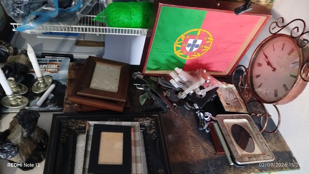 Lote de vários artigos