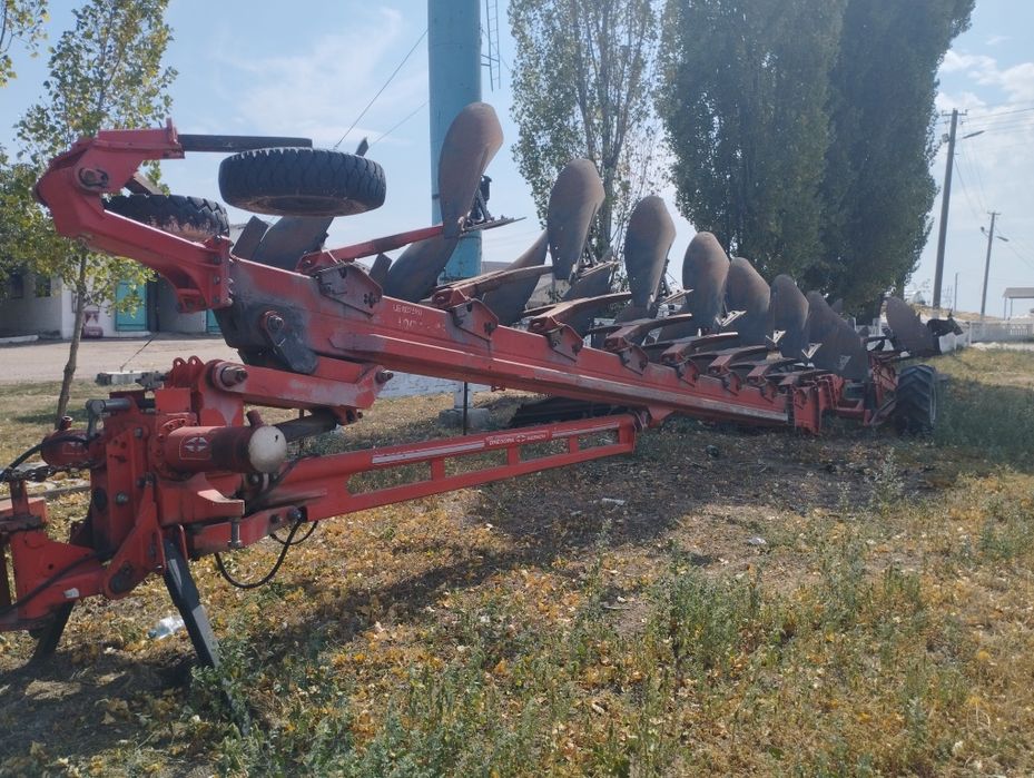 Плуг Grégoire Besson SPSL B9 2013p