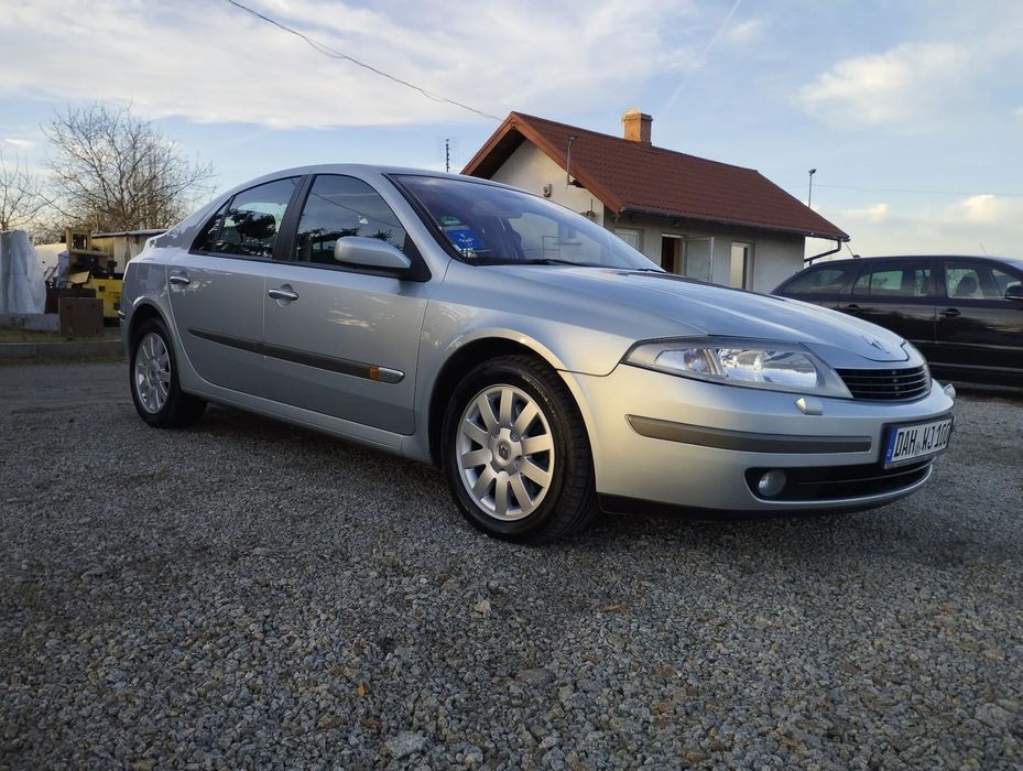 Renault Laguna 2.0. Benzyna. 135627km. 163KM. Klima. Czujniki cofania.