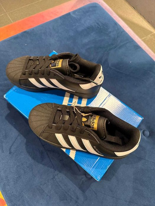 Buty Adidas Superstar Foundation r. 40