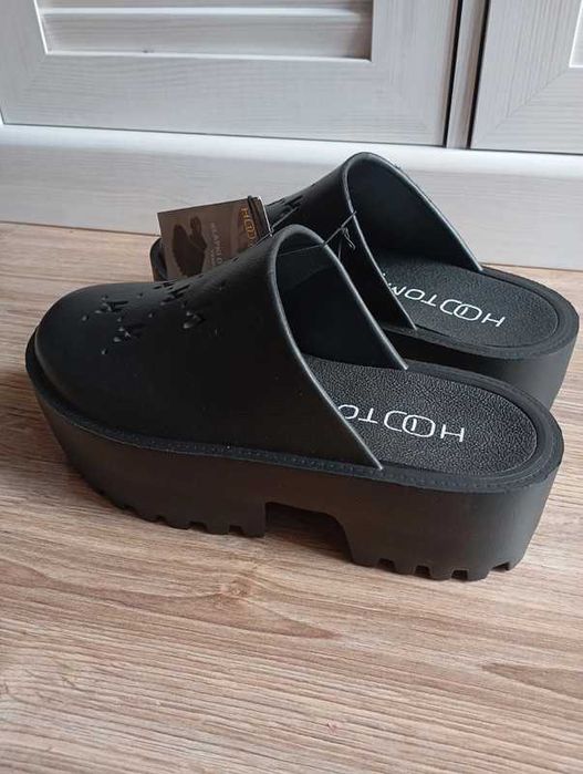 Klapki damskie na platformie 38/39 czarne