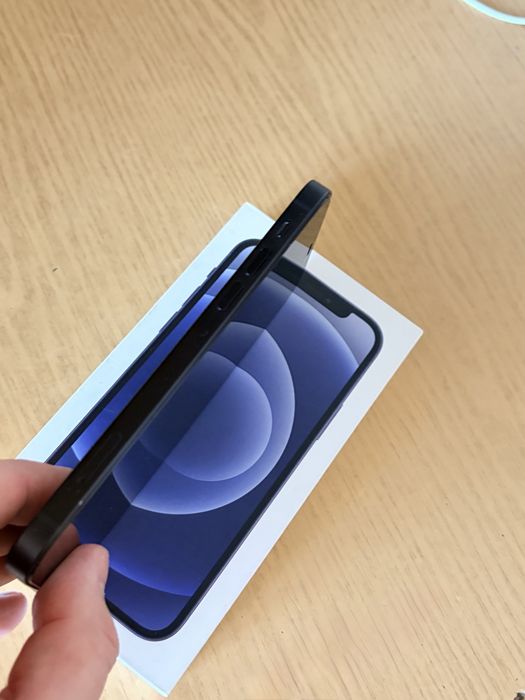 Продам iPhone 12 / 64