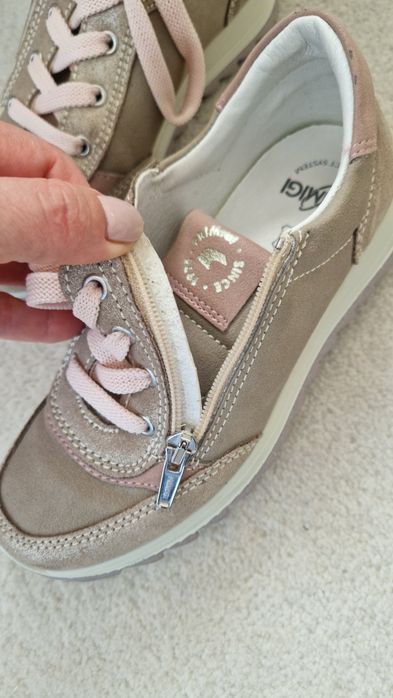 Primigi sneakersy Beżowe – stan idealny, założone kilka razy! Skórzane