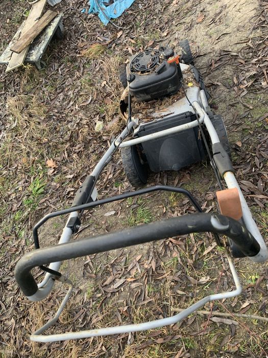Kosiarka alko uszkodzona na czesci