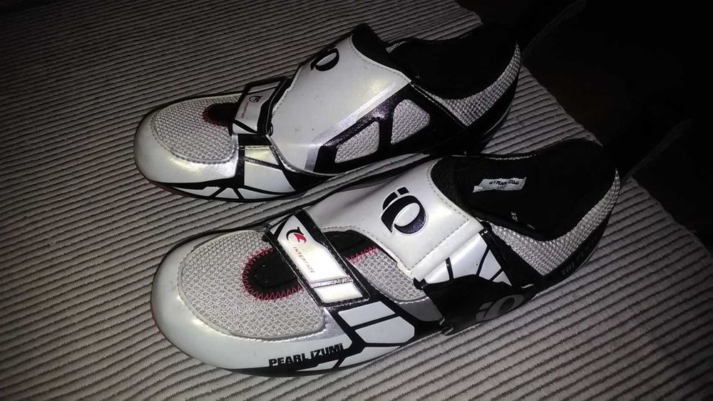 Buty Pearl Izumi TRI FLY IV czarno/białe rozm. 43