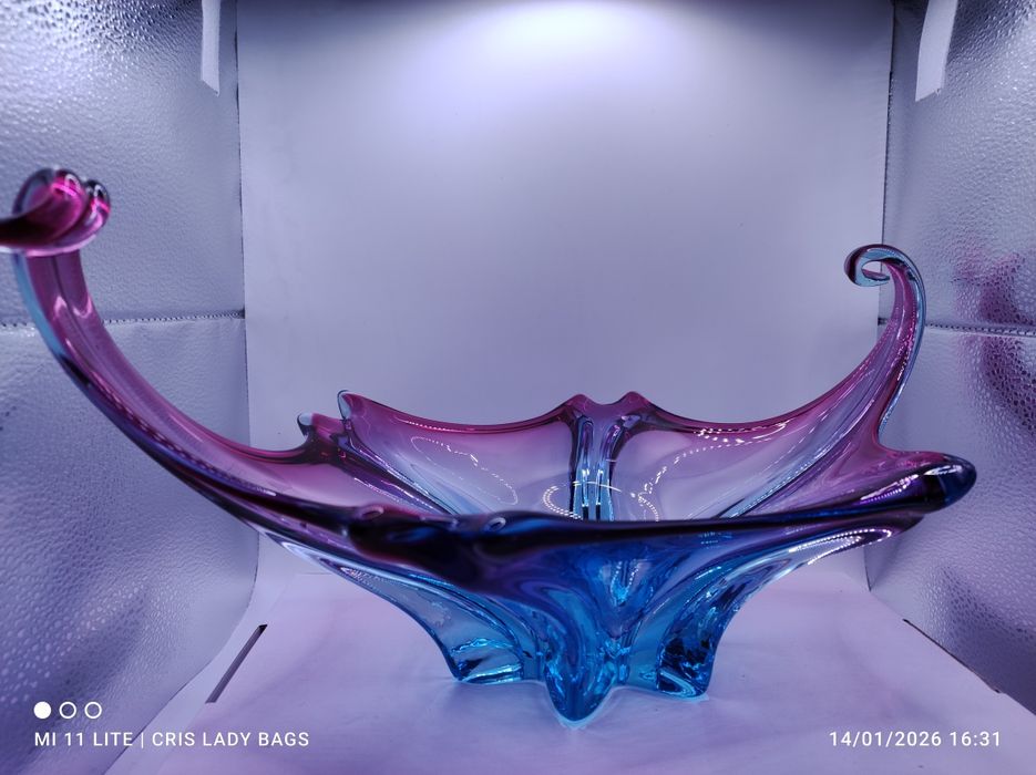 Centro de Mesa em Vidro Murano Azul e Rosa  com 43 cm de largura  Nova