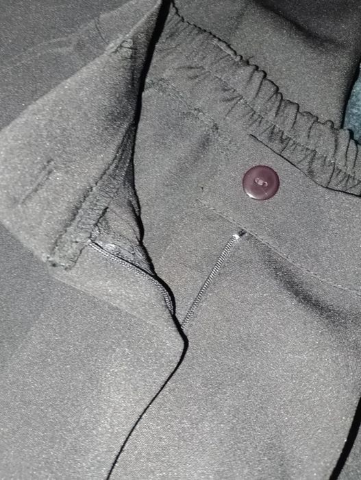 Класичні чорні брюки