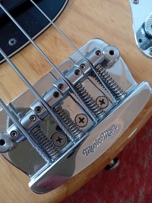 Musicman Stingray 4, gitara basowa, bass