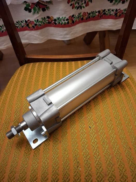 siłownik pneumatyczny 63x125 vanax 60M2L063A0125