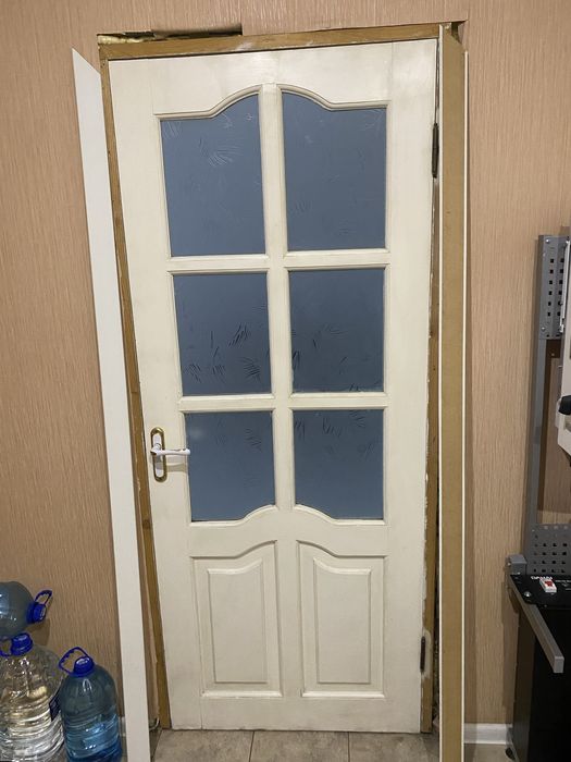 Продам двери межкомнатные