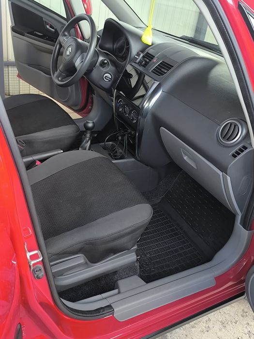 Suzuki sx4.                                               .