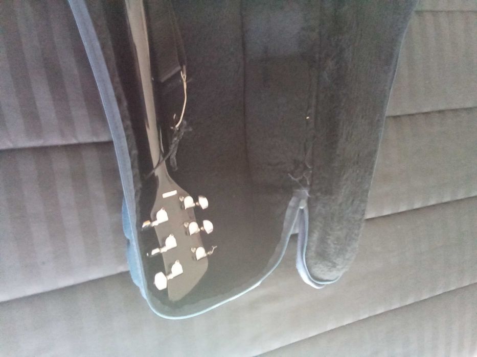 Guitarra excelente